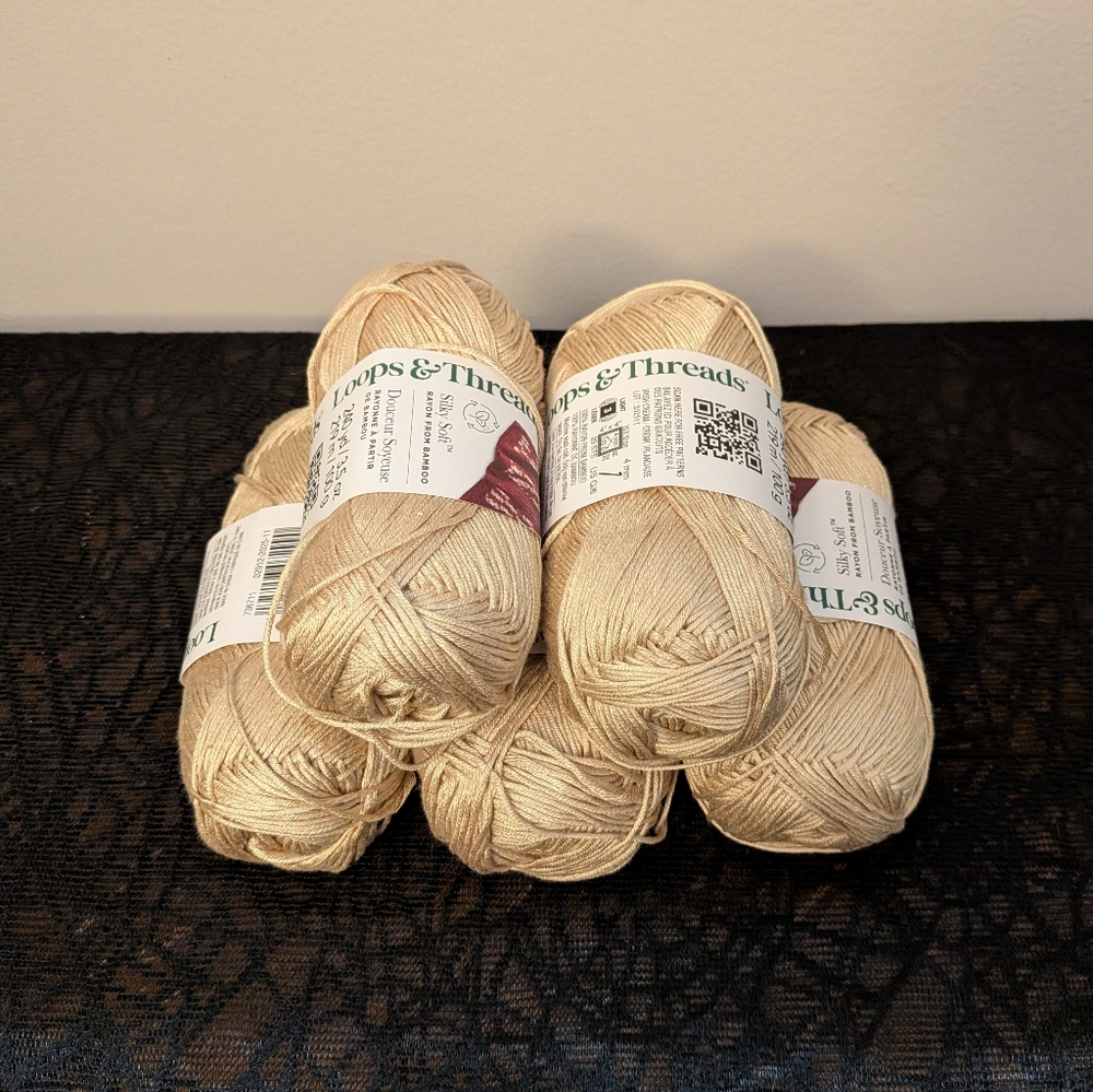 Silky Soft Yarn By Loops & Threads